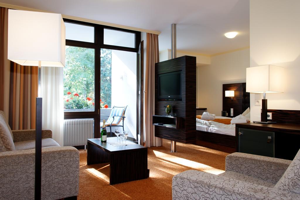 גלוטרטל Hotel Hirschen מראה חיצוני תמונה