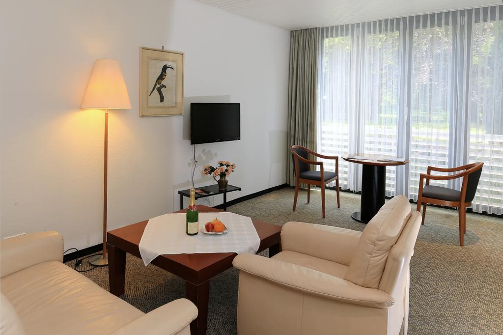 גלוטרטל Hotel Hirschen מראה חיצוני תמונה